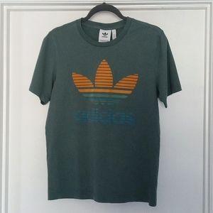 Adidas Vintage Green 3 Stripe Raised Logo Small Mens T-shirt
